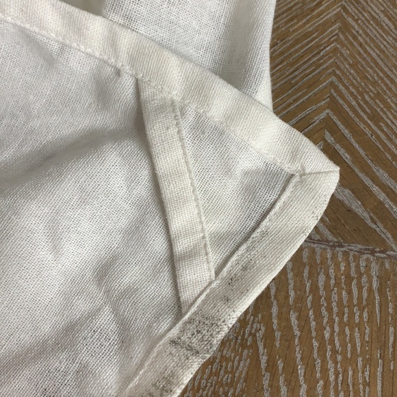 TAPICERIA “Hello Gorgeous” Gold Lettering Fabric Tapestry 60”x60” - Picture 4 of 4